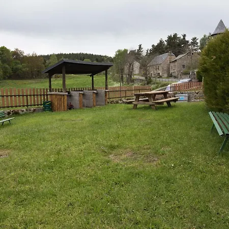 Сasa de vacaciones Le Margeride, 5 Personnes Au Bacon