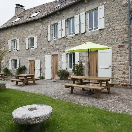 Le Margeride, 5 Personnes Au Bacon * Le Bacon