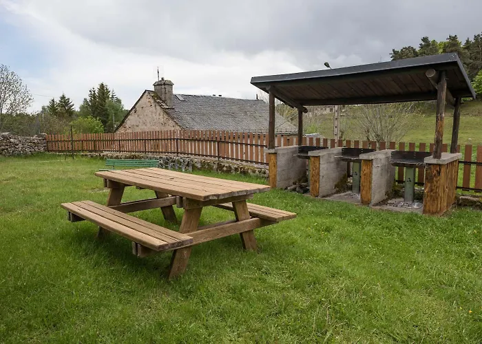 Holiday home Le Margeride, 5 Personnes Au Bacon Le Bacon